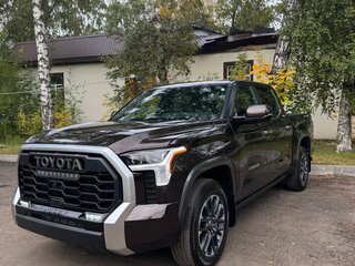 2025 Toyota Tundra CrewMax III, коричневый, 7950000 рублей, вид 1