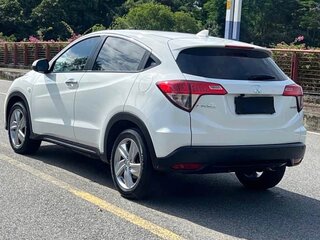 2022 Honda Vezel I Рестайлинг, белый, 1536000 рублей, вид 2