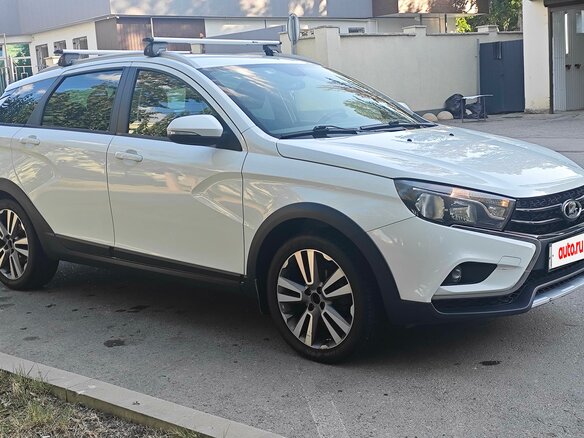 2018 Lada (ВАЗ) Vesta SW Cross I, белый, 1200000 рублей - вид 3