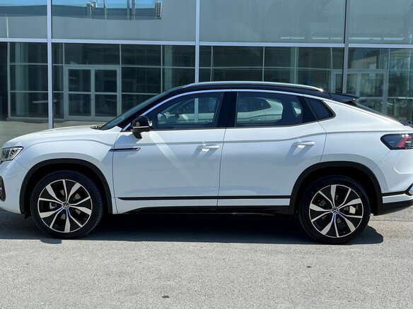 2024 Volkswagen Tayron X I Рестайлинг, белый, 5000000 рублей - вид 19