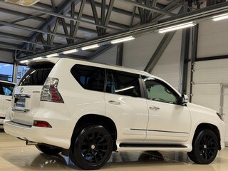 2017 Lexus GX 460 II Рестайлинг, белый, 5299000 рублей, вид 4