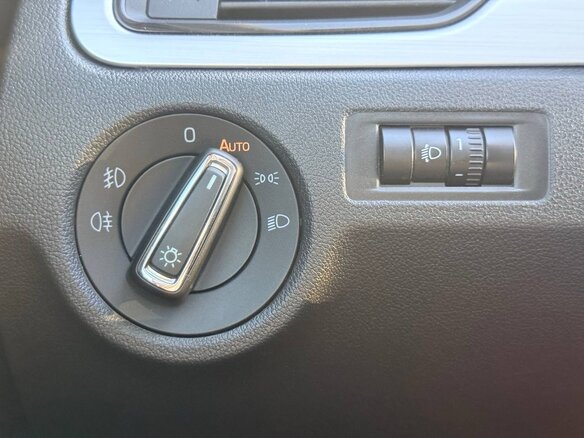 2019 Skoda Rapid I Рестайлинг, красный, 1685000 рублей - вид 19