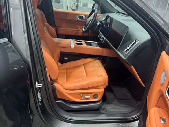 2024 Li Auto (Lixiang) L6 I, серый, 5500000 рублей - вид 15