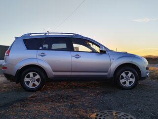 2008 Citroen C-Crosser, серебристый, 750000 рублей, вид 3