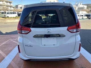 2020 Honda Freed II Рестайлинг, белый, 1223000 рублей, вид 5