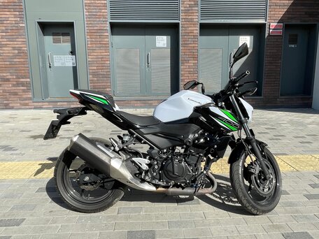 2019 Kawasaki Z 400, белый, 499000 рублей, вид 3