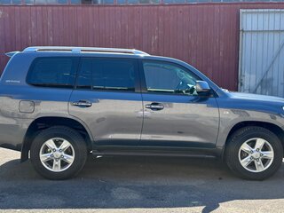 2011 Toyota Land Cruiser 200 Series, серый, 11500000 рублей, вид 4