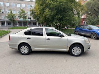 2012 Skoda Octavia II (A5) Рестайлинг, серебристый, 590000 рублей, вид 5