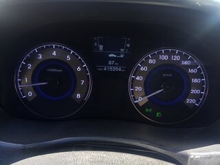2012 Hyundai Solaris I, белый, 450000 рублей, вид 3