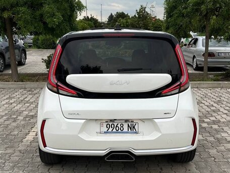 2022 Kia Soul III Рестайлинг, белый, 1950000 рублей, вид 5