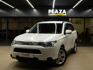 2012 Mitsubishi Outlander III, белый, 1500000 рублей, вид 1