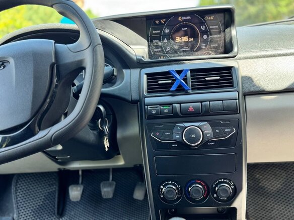 2009 Lada (ВАЗ) Priora I, белый, 315000 рублей - вид 12