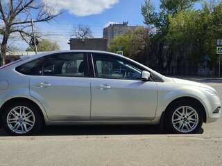 2008 Ford Focus II Рестайлинг, серебристый, 685000 рублей, вид 3