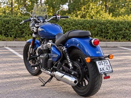 2024 Royal Enfield Super Meteor, синий, 630000 рублей, вид 2