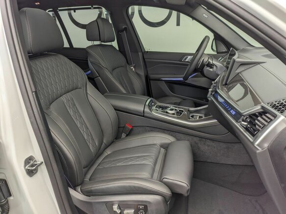 2025 BMW X5 40i IV (G05/G18) Рестайлинг, белый, 14990000 рублей - вид 10