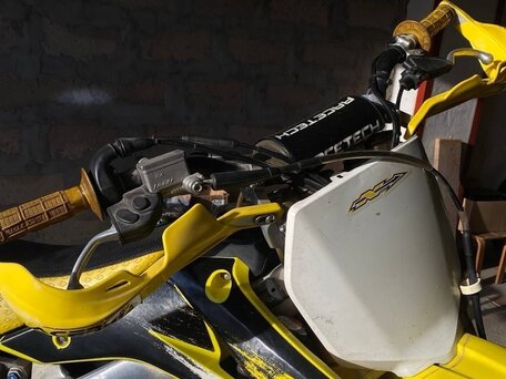 2008 Suzuki RM-Z 250, жёлтый, 270000 рублей, вид 4