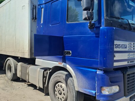 2000 DAF 95XF, синий, 1200000 рублей, вид 3