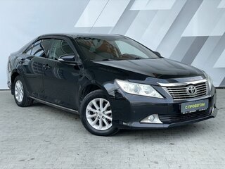 2013 Toyota Camry VII (XV50), чёрный, 1678000 рублей, вид 3