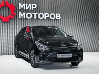 2018 Kia Rio IV, чёрный, 1030000 рублей, вид 3