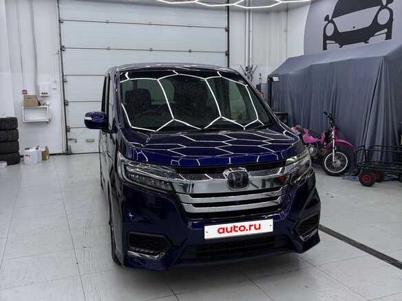 2018 Honda Stepwgn Spada V Рестайлинг, синий, 2700000 рублей - вид 1