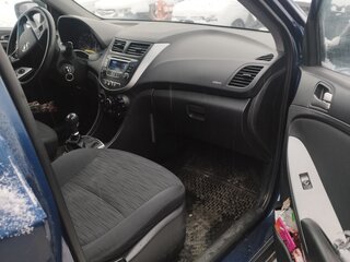 2016 Hyundai Solaris I Рестайлинг, синий, 1000000 рублей, вид 5