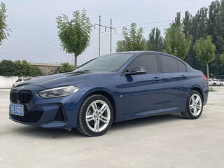 2023 BMW 1 серии 120i III (F52) Рестайлинг, синий, 1350000 рублей, вид 3