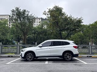 2022 BMW X1 Long 20Li sDrive II (F48) Рестайлинг, белый, 2300000 рублей, вид 3