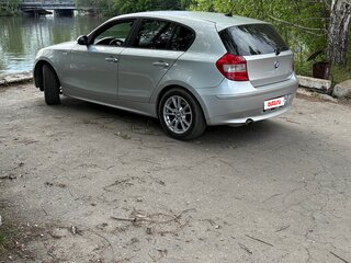 2005 BMW 1 серии 116i I (E81/E82/E87/E88), серебристый, 575000 рублей, вид 5