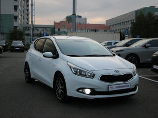 2014 Kia Ceed II, белый, 1130000 рублей, вид 5