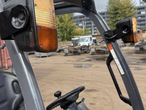 2014 Toyota Дизельные, красный, 1250000 рублей - вид 6