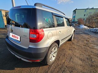 2014 Skoda Yeti I, серебристый, 950000 рублей, вид 2