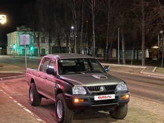 2006 Mitsubishi L200 III Рестайлинг, серебристый, 770000 рублей, вид 2