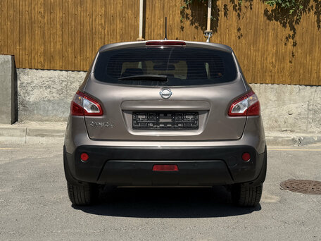 2011 Nissan Qashqai I Рестайлинг, коричневый, 1000000 рублей, вид 5