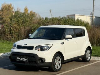 2017 Kia Soul II Рестайлинг, белый, 1360000 рублей, вид 1