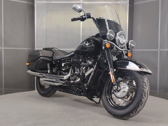 2018 Harley-Davidson Heritage, чёрный, 1599000 рублей - вид 1
