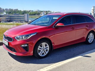 2019 Kia Ceed III, красный, 1690000 рублей, вид 2