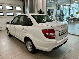 2026 Lada (ВАЗ) Granta I Рестайлинг, белый, 850000 рублей, вид 2