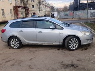 2011 Opel Astra J, серый, 560000 рублей, вид 2