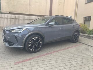 2023 Cupra Formentor I, серый, 3390000 рублей, вид 4