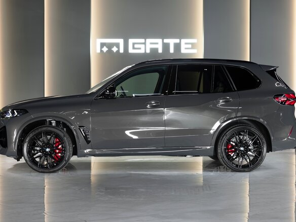 2026 BMW X5 M Competition III (F95) Рестайлинг, серый, 28209300 рублей - вид 9