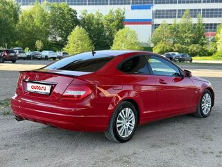 2011 Mercedes-Benz C-Класс 180 III (W204) Рестайлинг, красный, 1170000 рублей, вид 3