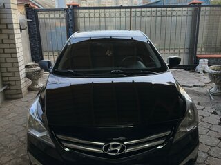 2014 Hyundai Solaris I Рестайлинг, чёрный, 990000 рублей, вид 2
