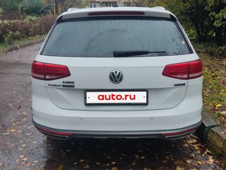 2018 Volkswagen Passat DSG7 B8, белый, 2650000 рублей, вид 4
