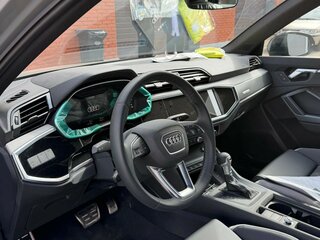 2026 Audi Q3 45 TFSI II (F3), серый, 5980000 рублей, вид 4