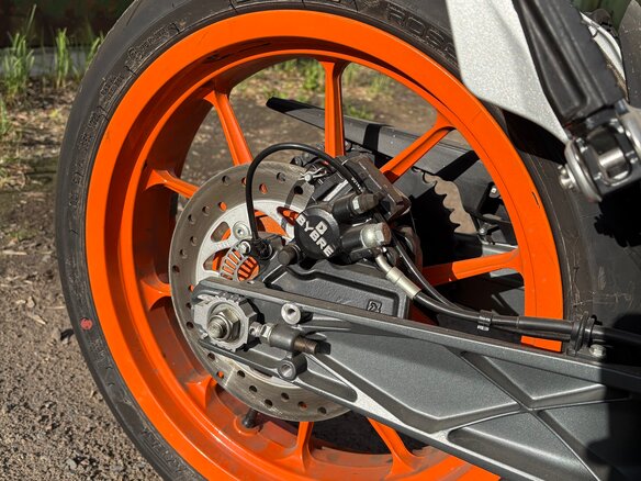2014 KTM 390 Duke, оранжевый, 400000 рублей - вид 7