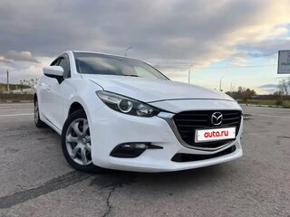 2018 Mazda Axela III Рестайлинг, белый, 1130000 рублей, вид 3