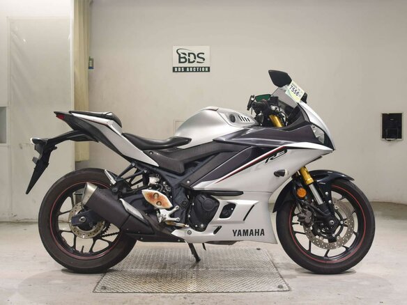 2020 Yamaha YZF-R3, серебристый - вид 1