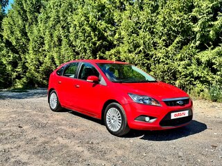 2010 Ford Focus II Рестайлинг, красный, 445000 рублей, вид 3