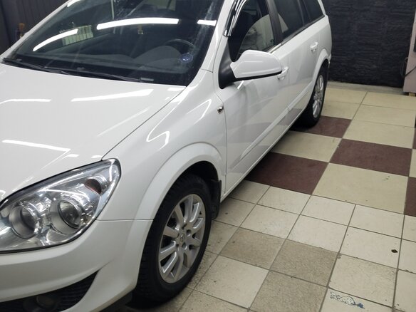 2014 Opel Astra H Рестайлинг, белый, 950000 рублей - вид 5