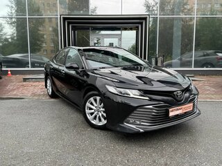2021 Toyota Camry VIII (XV70), чёрный, 2185000 рублей, вид 2